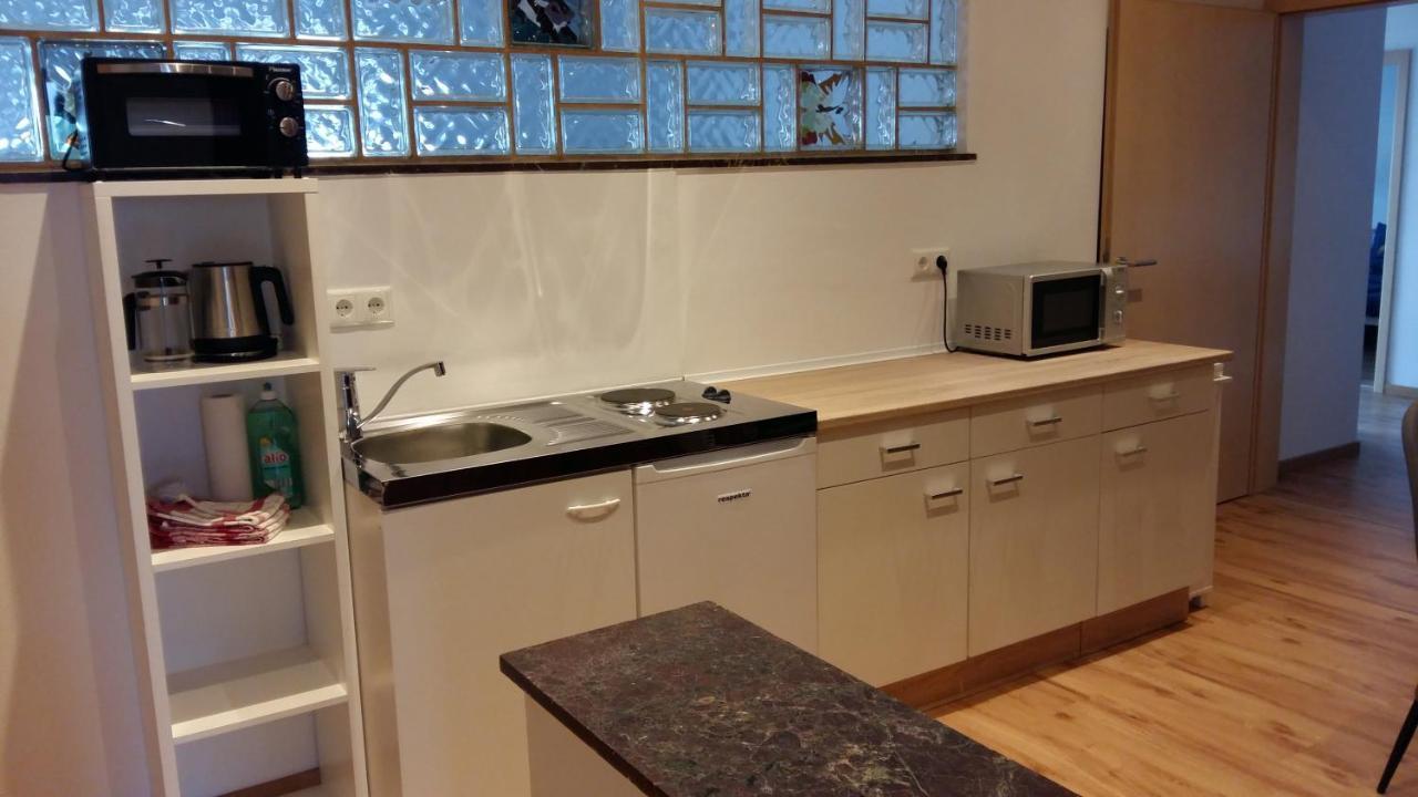 שוואנדורף אין ביירן Ferienwohnung Giovanni Studio מראה חיצוני תמונה